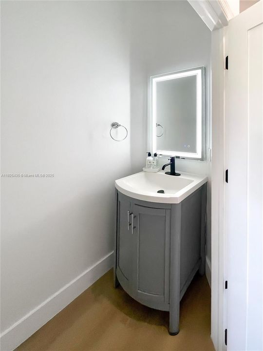 For Sale: $415,000 (2 beds, 2 baths, 1448 Square Feet)