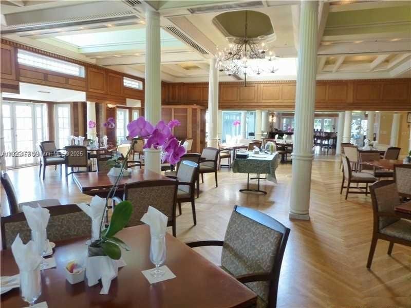 Great House restaurant dinning area