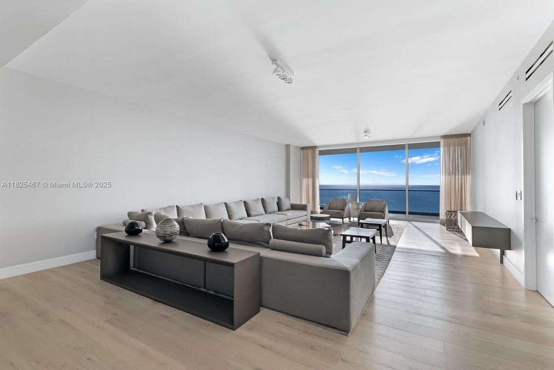 На продажу: $9,995,000 (3 спален, 4 ванн, 3592 Квадратных фут)