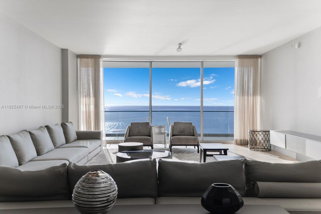 На продажу: $9,995,000 (3 спален, 4 ванн, 3592 Квадратных фут)