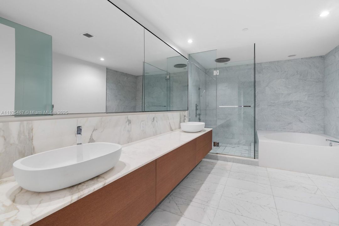 На продажу: $9,995,000 (3 спален, 4 ванн, 3592 Квадратных фут)