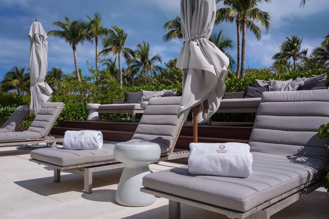 На продажу: $9,995,000 (3 спален, 4 ванн, 3592 Квадратных фут)