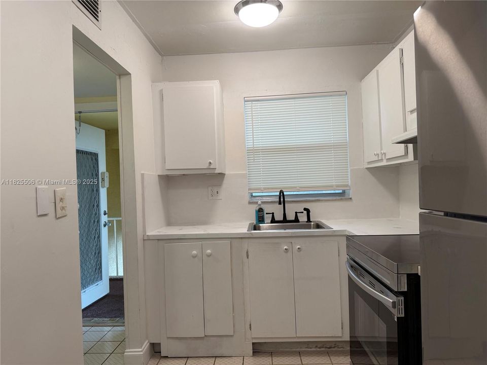 Activo con contrato: $120,000 (2 camas, 2 baños, 850 Pies cuadrados)