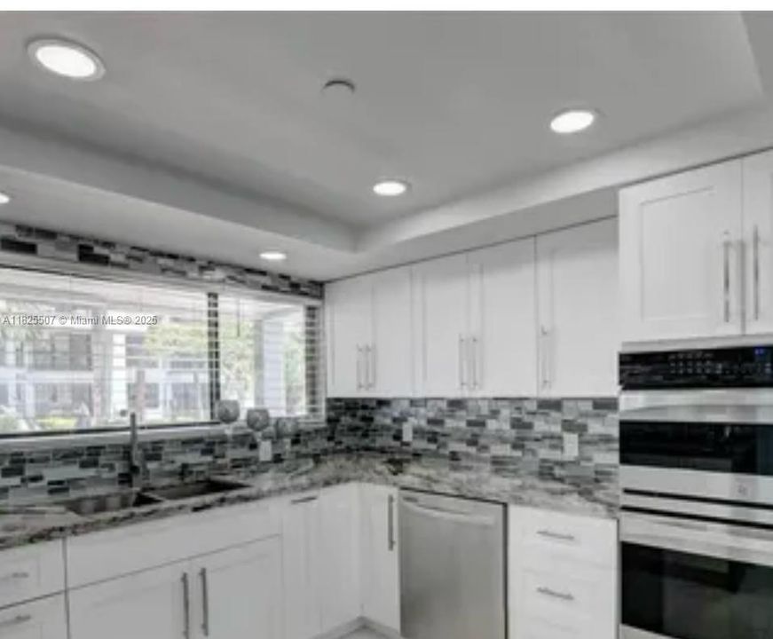 For Rent: $11,000 (2 beds, 2 baths, 1650 Square Feet)