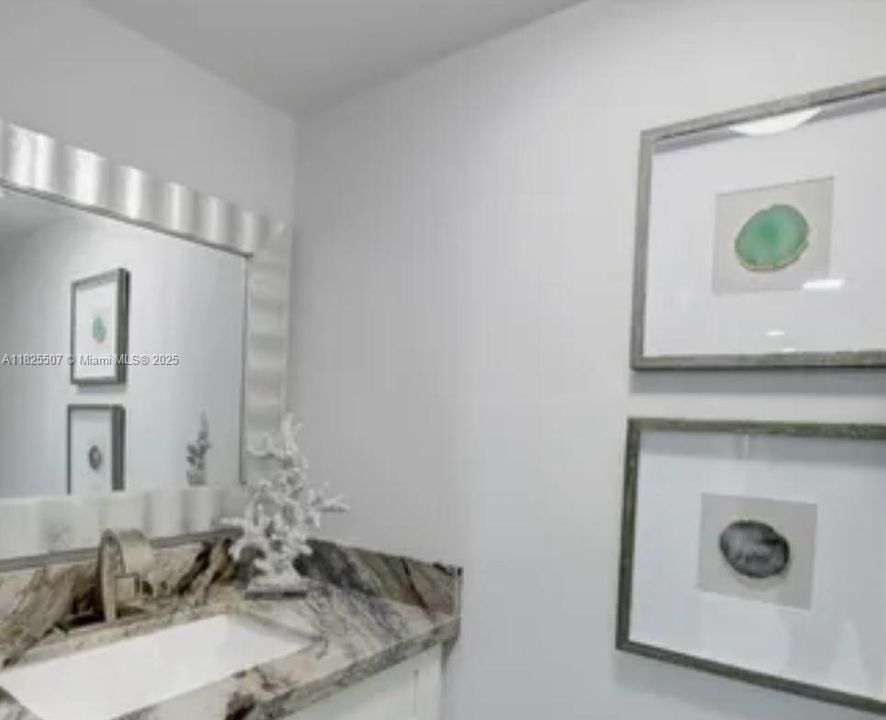 For Rent: $11,000 (2 beds, 2 baths, 1650 Square Feet)