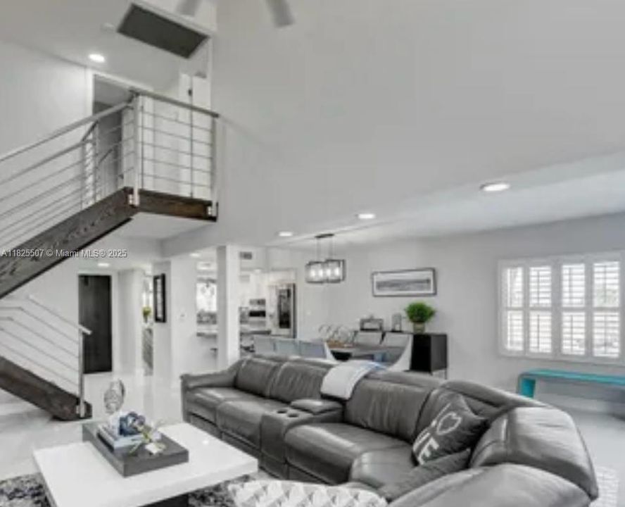 For Rent: $11,000 (2 beds, 2 baths, 1650 Square Feet)