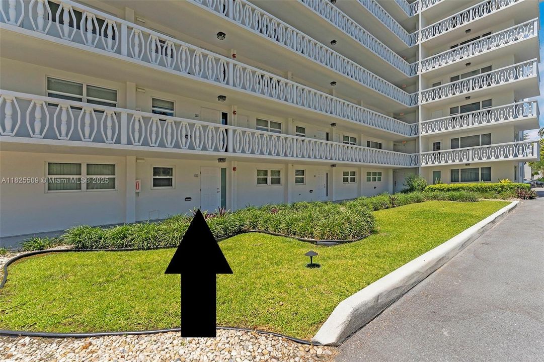 На продажу: $495,000 (2 спален, 2 ванн, 947 Квадратных фут)