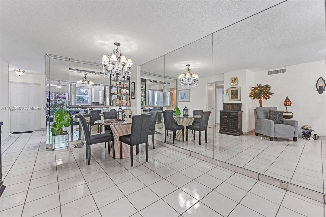 На продажу: $495,000 (2 спален, 2 ванн, 947 Квадратных фут)