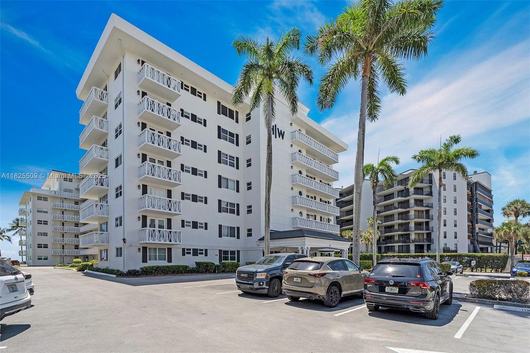 На продажу: $495,000 (2 спален, 2 ванн, 947 Квадратных фут)