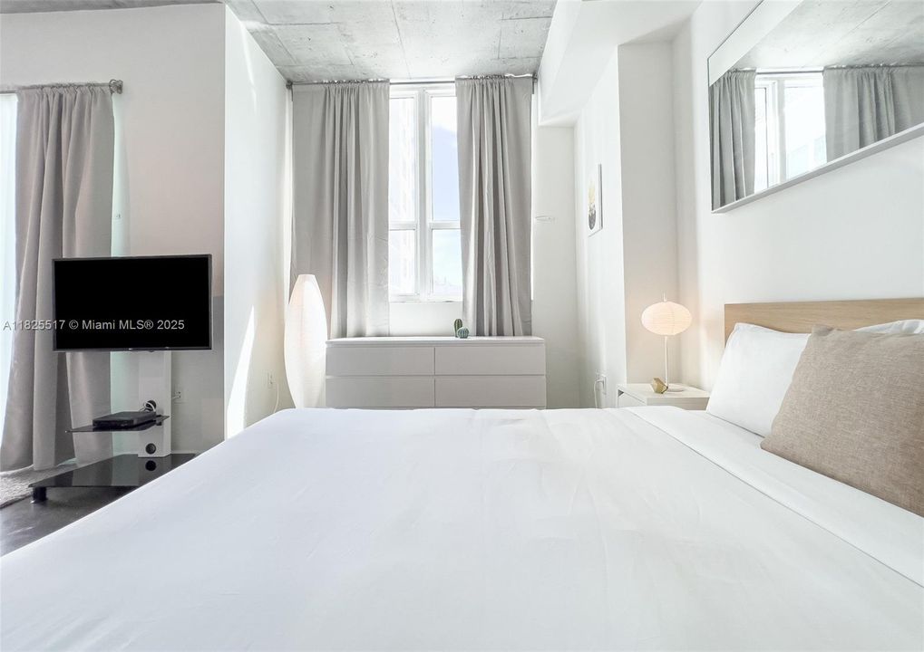 待售: $325,000 (1 贝兹, 1 浴室, 620 平方英尺)