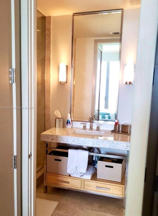 Activo con contrato: $19,000 (2 camas, 2 baños, 1685 Pies cuadrados)