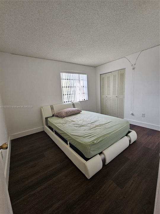 En Venta: $219,900 (2 camas, 2 baños, 960 Pies cuadrados)