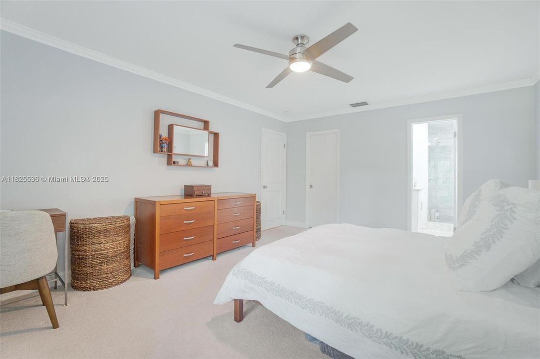 最近租的: $10,000 (3 贝兹, 2 浴室, 1894 平方英尺)