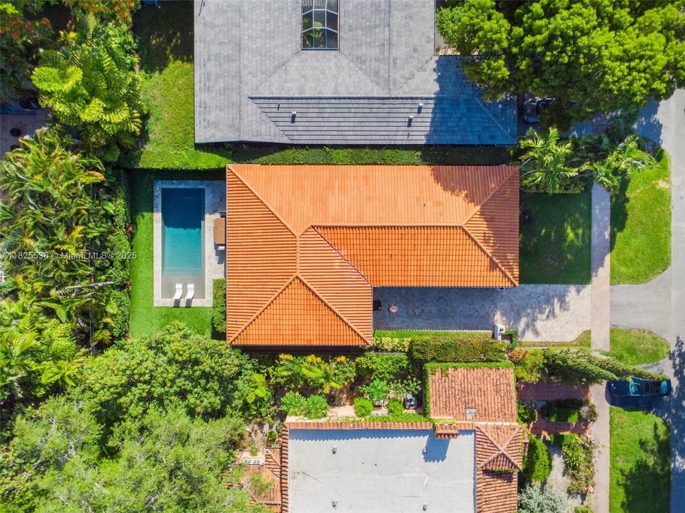 最近租的: $10,000 (3 贝兹, 2 浴室, 1894 平方英尺)