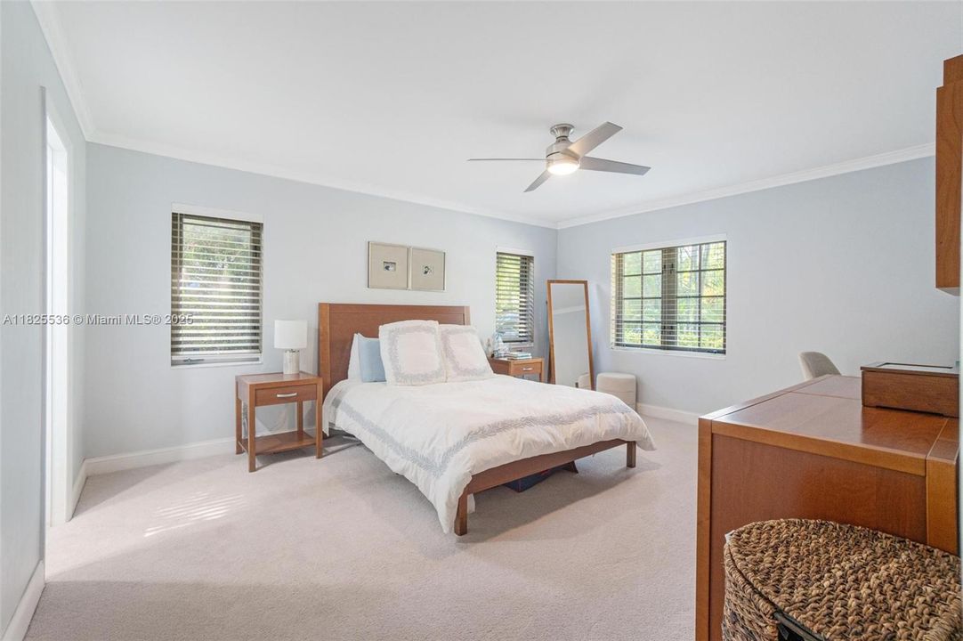 最近租的: $10,000 (3 贝兹, 2 浴室, 1894 平方英尺)