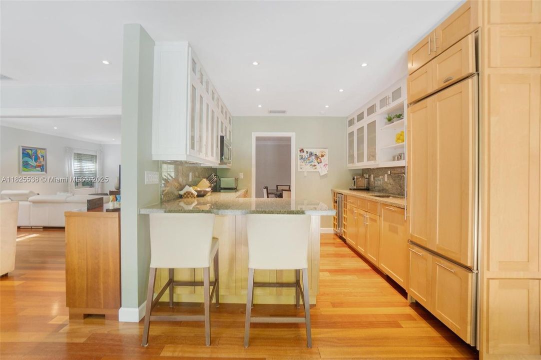 最近租的: $10,000 (3 贝兹, 2 浴室, 1894 平方英尺)