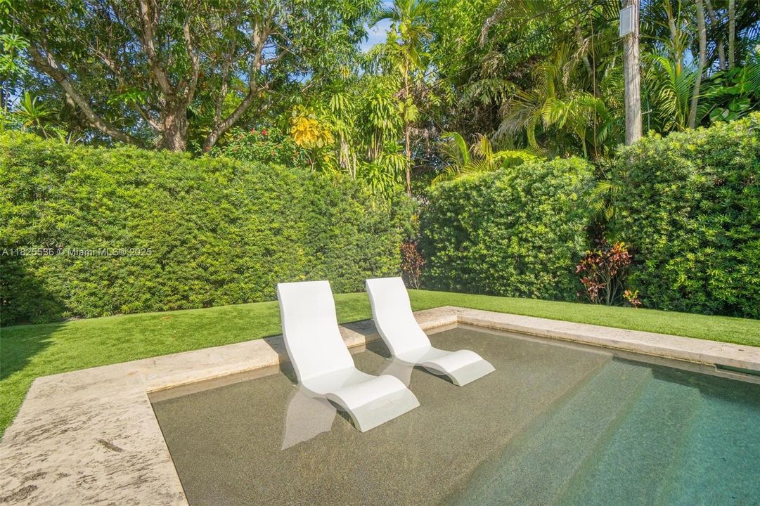 最近租的: $10,000 (3 贝兹, 2 浴室, 1894 平方英尺)