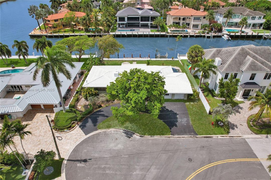 Vendido Recientemente: $3,500,000 (3 camas, 3 baños, 2014 Pies cuadrados)