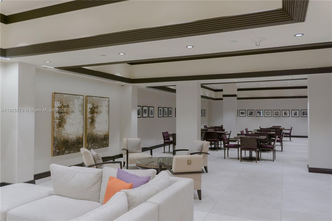 待售: $1,400,000 (2 贝兹, 2 浴室, 1882 平方英尺)