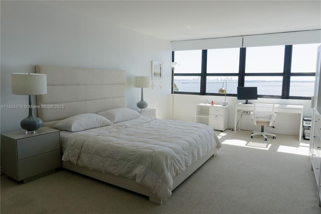 待售: $1,400,000 (2 贝兹, 2 浴室, 1882 平方英尺)