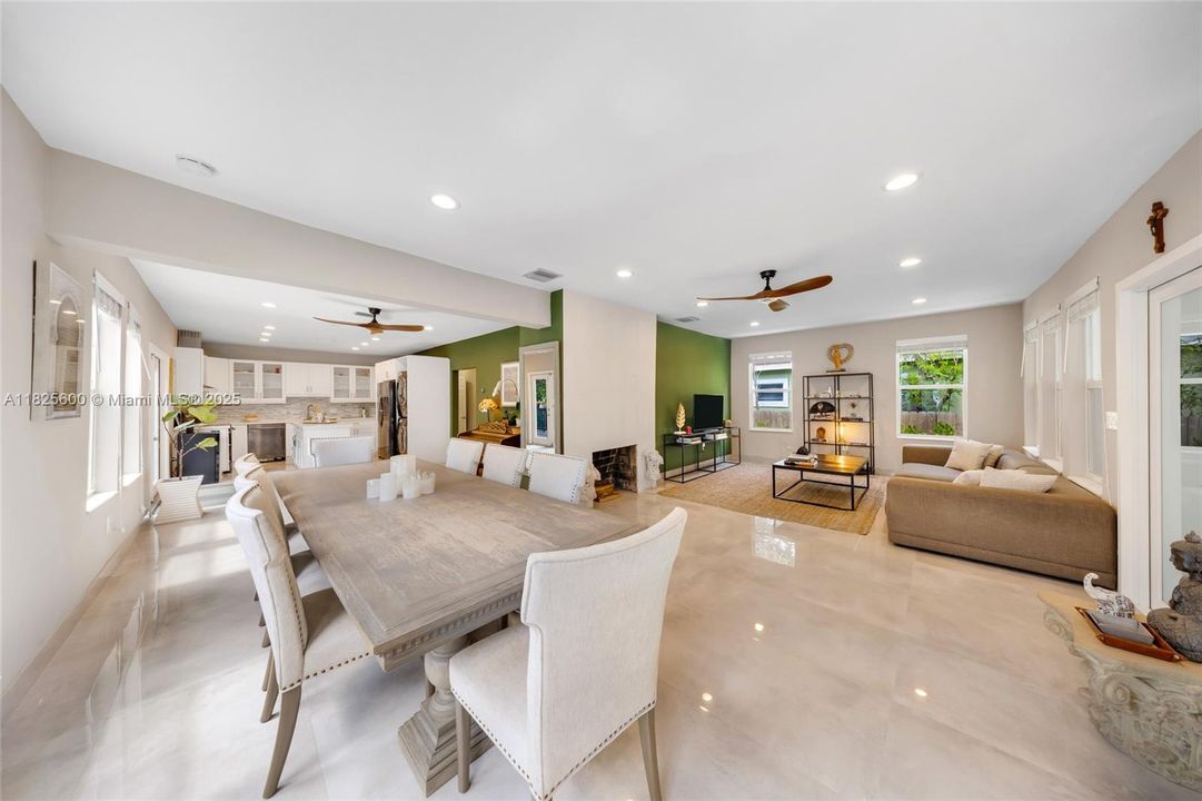 For Sale: $1,290,000 (3 beds, 2 baths, 1456 Square Feet)