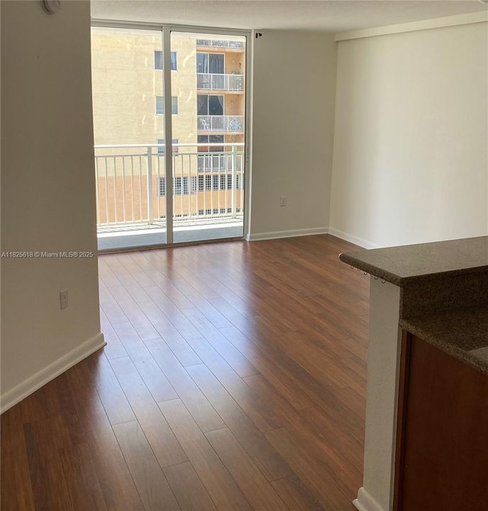 En Venta: $252,000 (1 camas, 1 baños, 553 Pies cuadrados)