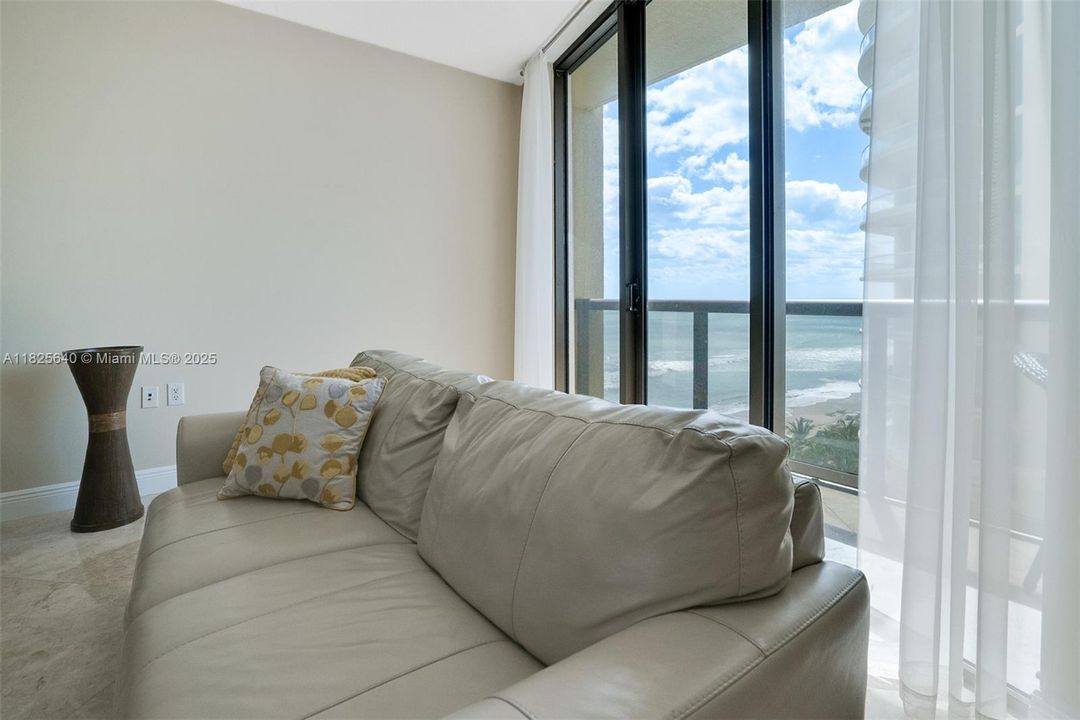 En Venta: $960,000 (2 camas, 2 baños, 1798 Pies cuadrados)