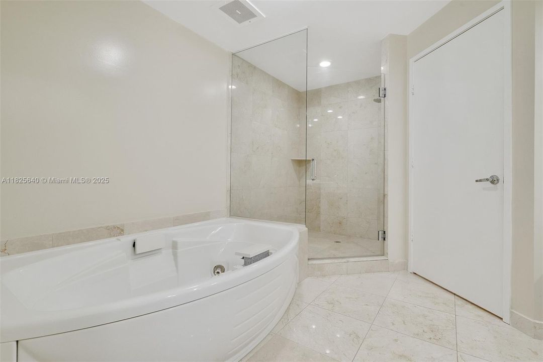 En Venta: $960,000 (2 camas, 2 baños, 1798 Pies cuadrados)