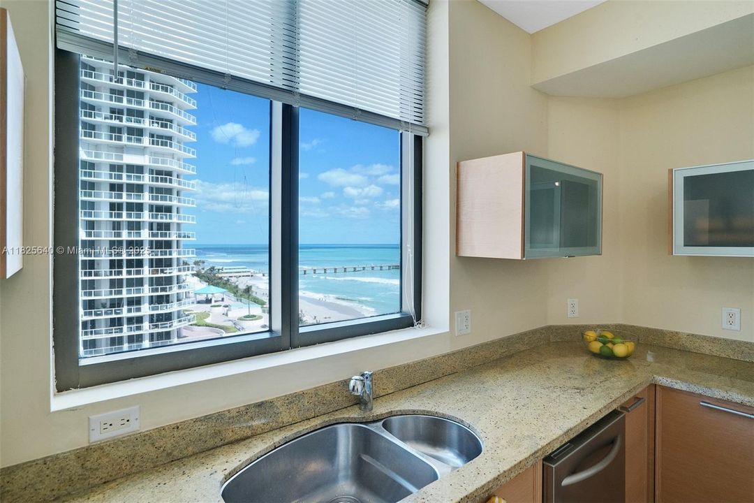 En Venta: $960,000 (2 camas, 2 baños, 1798 Pies cuadrados)