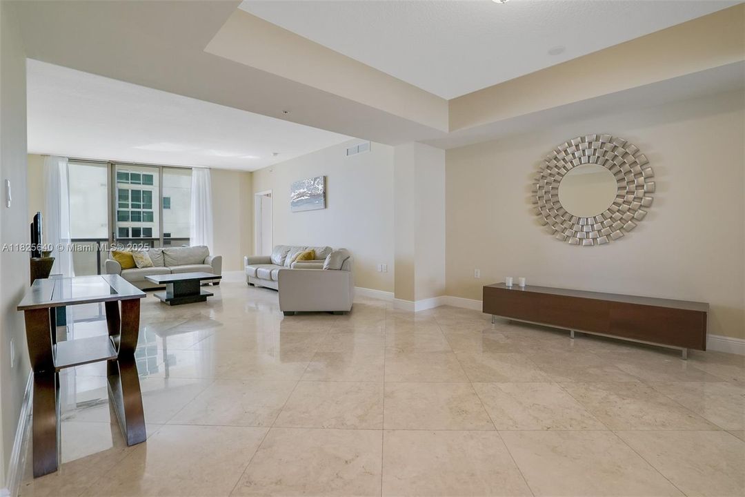 En Venta: $960,000 (2 camas, 2 baños, 1798 Pies cuadrados)