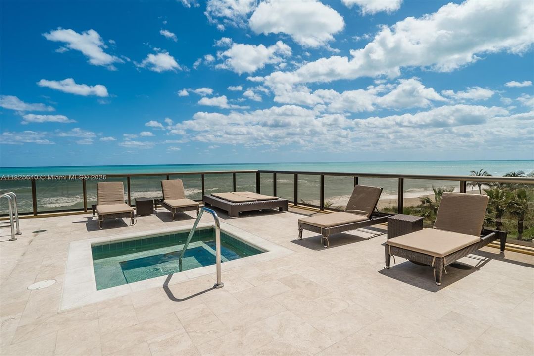 En Venta: $960,000 (2 camas, 2 baños, 1798 Pies cuadrados)