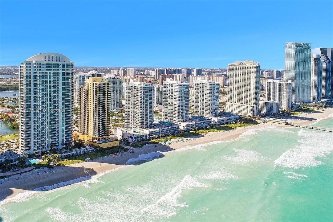 En Venta: $960,000 (2 camas, 2 baños, 1798 Pies cuadrados)