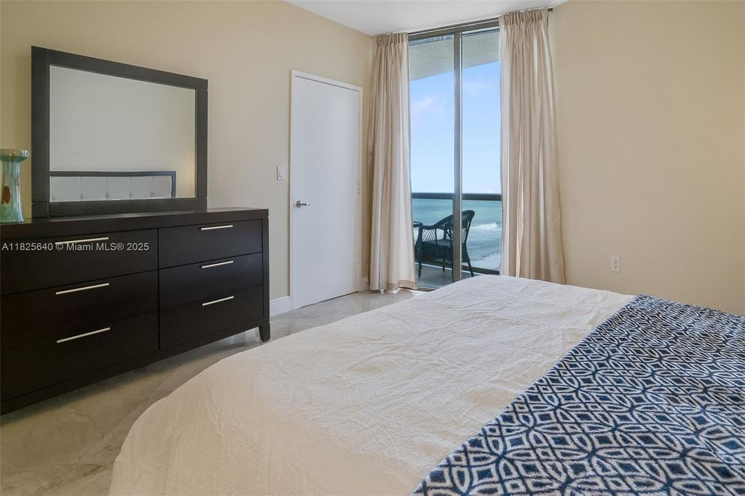 En Venta: $960,000 (2 camas, 2 baños, 1798 Pies cuadrados)