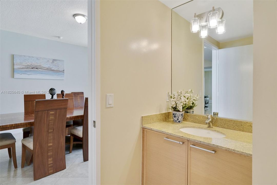 En Venta: $960,000 (2 camas, 2 baños, 1798 Pies cuadrados)