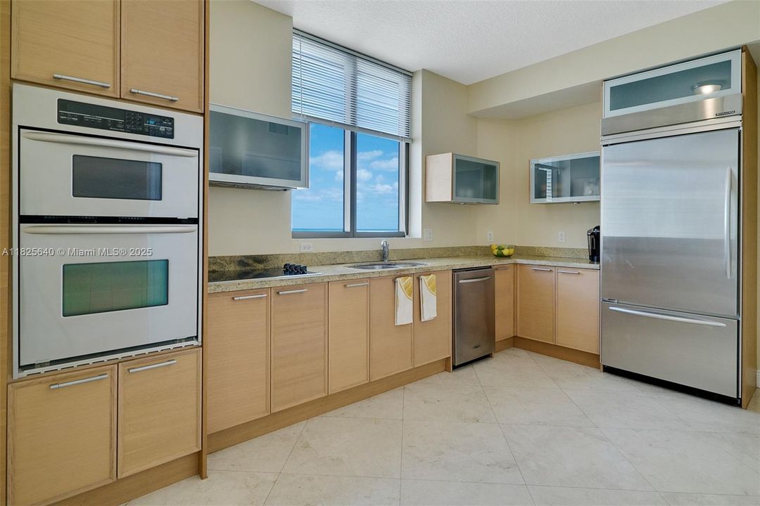 En Venta: $960,000 (2 camas, 2 baños, 1798 Pies cuadrados)