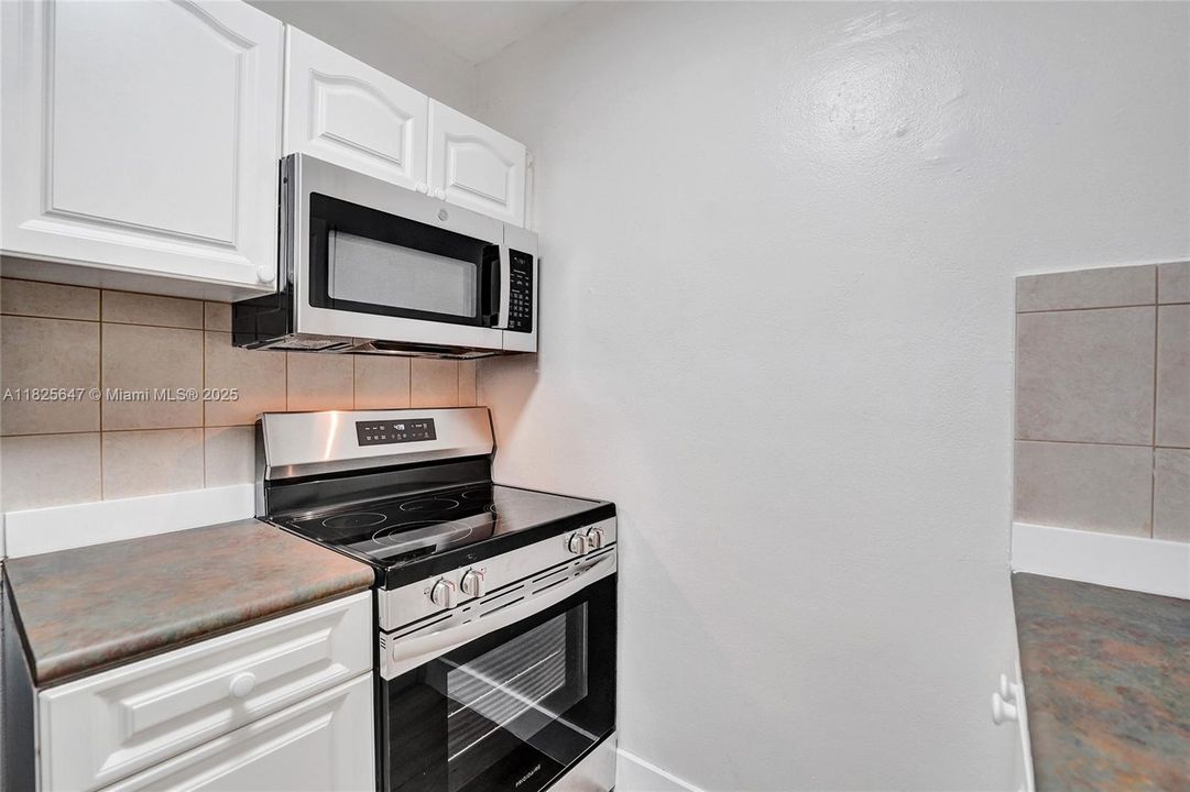 最近售出: $119,900 (1 贝兹, 1 浴室, 600 平方英尺)