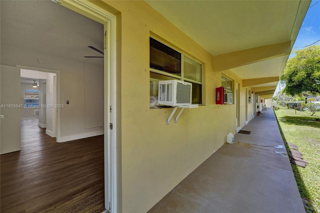 最近售出: $119,900 (1 贝兹, 1 浴室, 600 平方英尺)