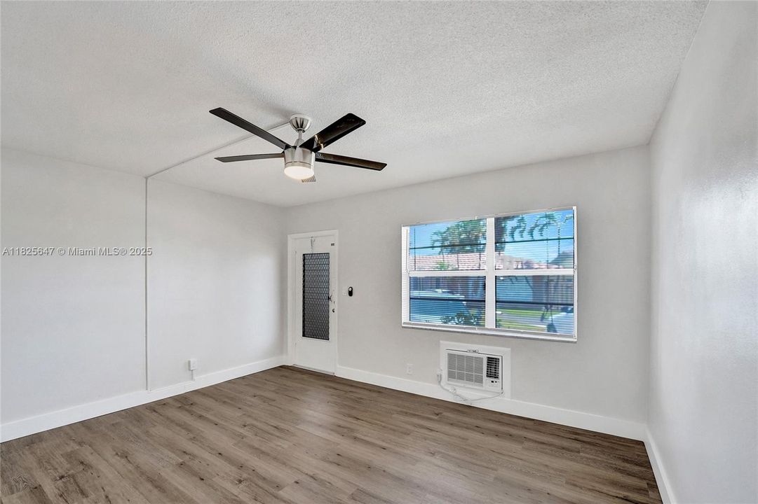 最近售出: $119,900 (1 贝兹, 1 浴室, 600 平方英尺)