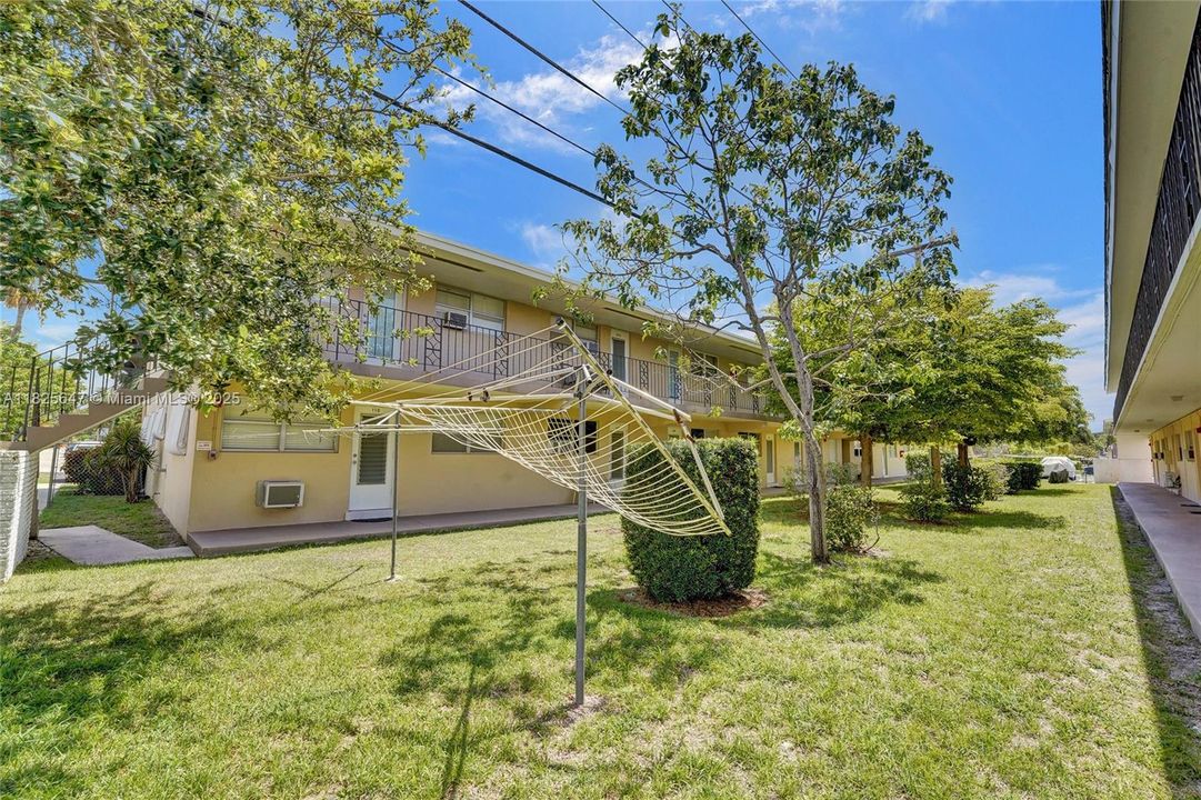 最近售出: $119,900 (1 贝兹, 1 浴室, 600 平方英尺)