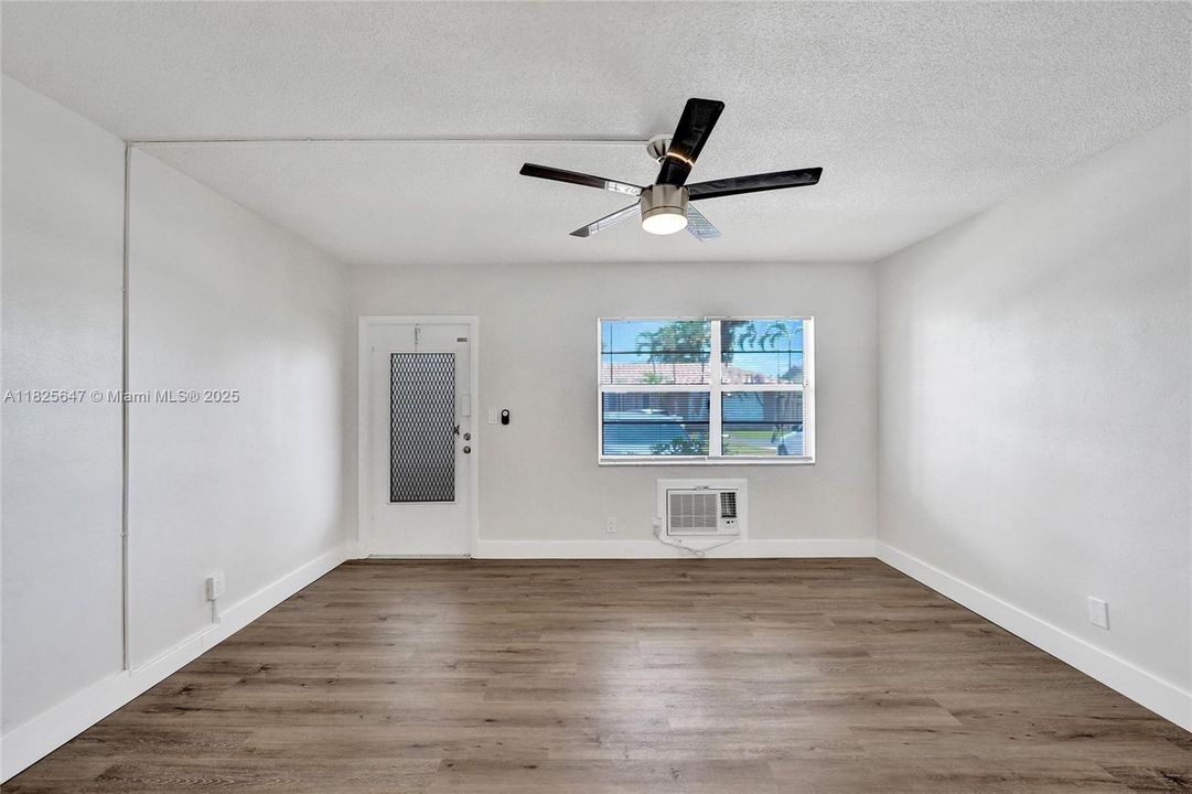 最近售出: $119,900 (1 贝兹, 1 浴室, 600 平方英尺)