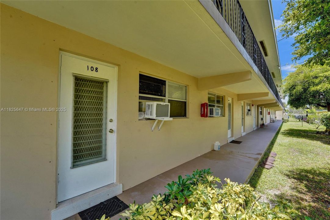 最近售出: $119,900 (1 贝兹, 1 浴室, 600 平方英尺)