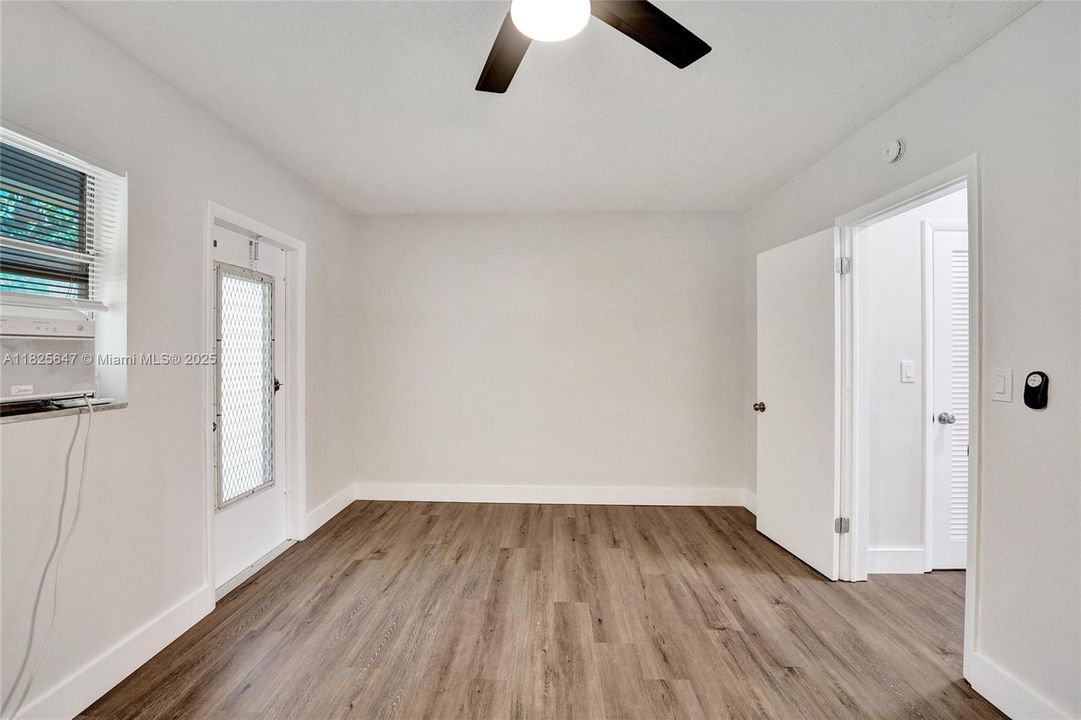 最近售出: $119,900 (1 贝兹, 1 浴室, 600 平方英尺)