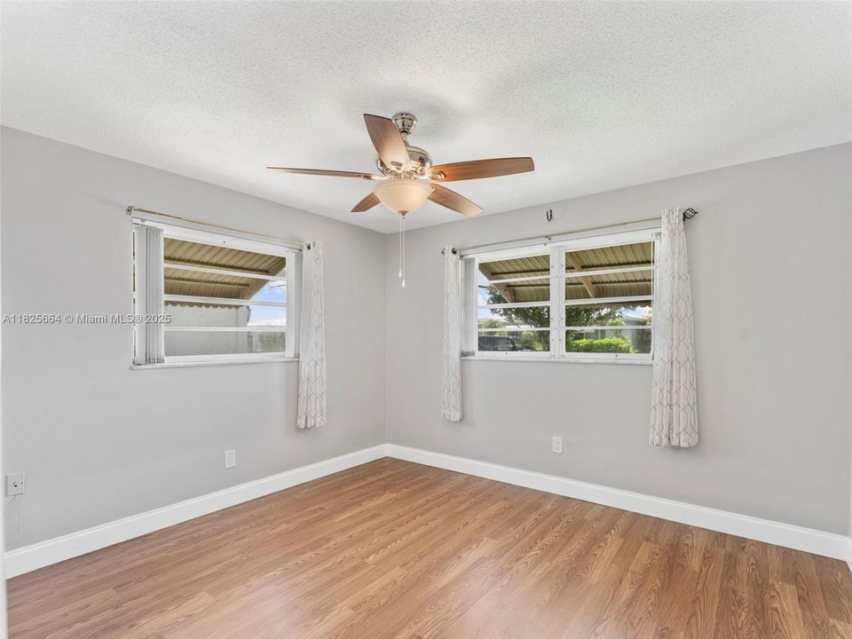 Activo con contrato: $312,000 (3 camas, 2 baños, 1154 Pies cuadrados)