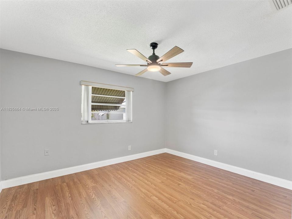 Activo con contrato: $312,000 (3 camas, 2 baños, 1154 Pies cuadrados)