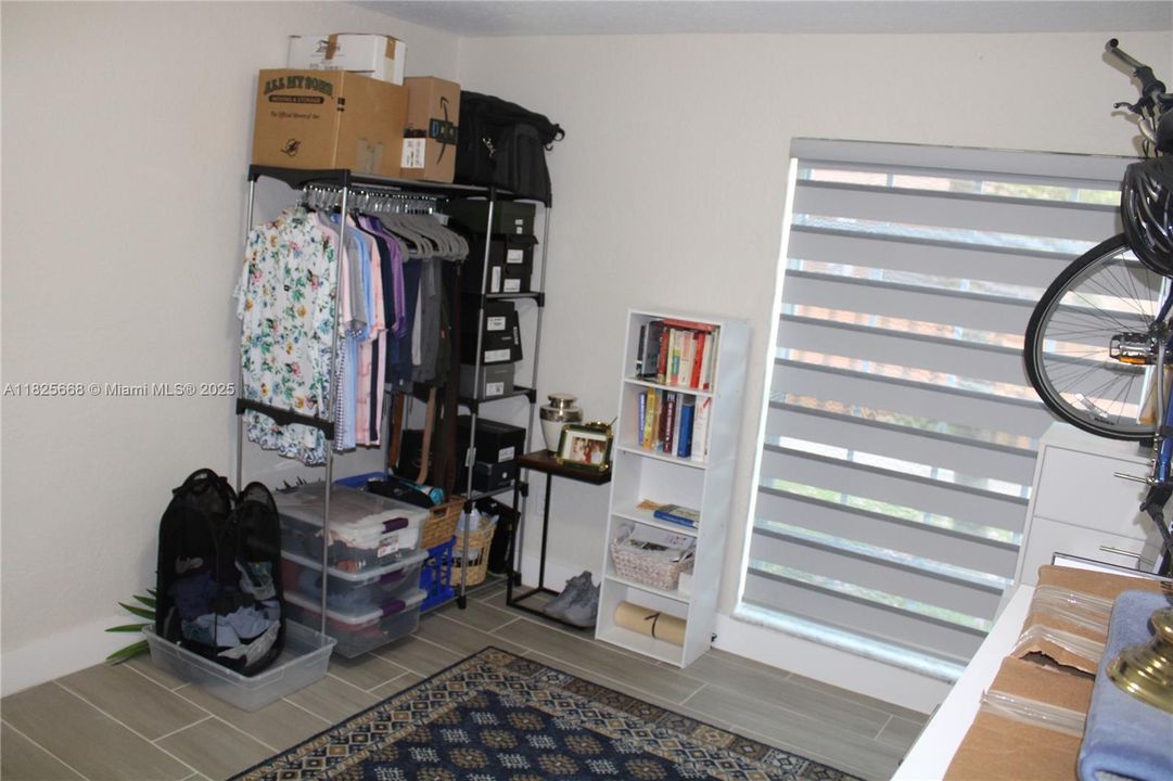 待售: $305,000 (2 贝兹, 2 浴室, 918 平方英尺)