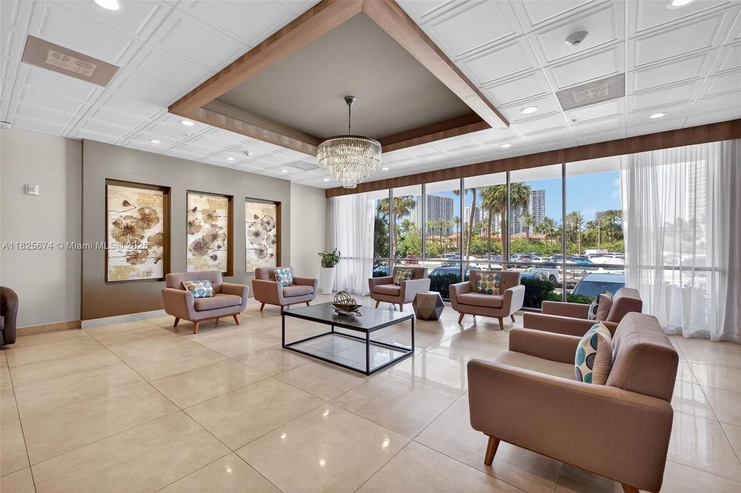 Recently Sold: $335,000 (2 beds, 2 baths, 1068 Square Feet)