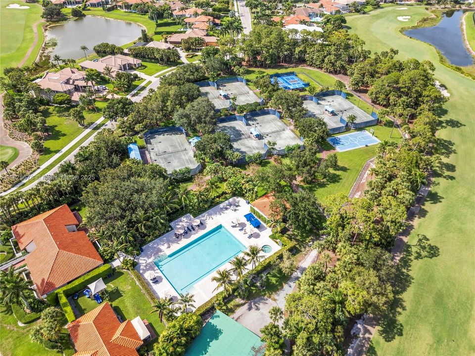 Breakers West Country Club