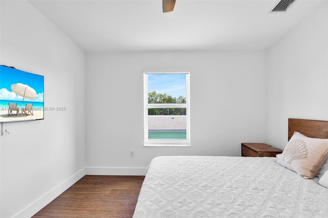 待售: $1,390,000 (3 贝兹, 2 浴室, 1551 平方英尺)