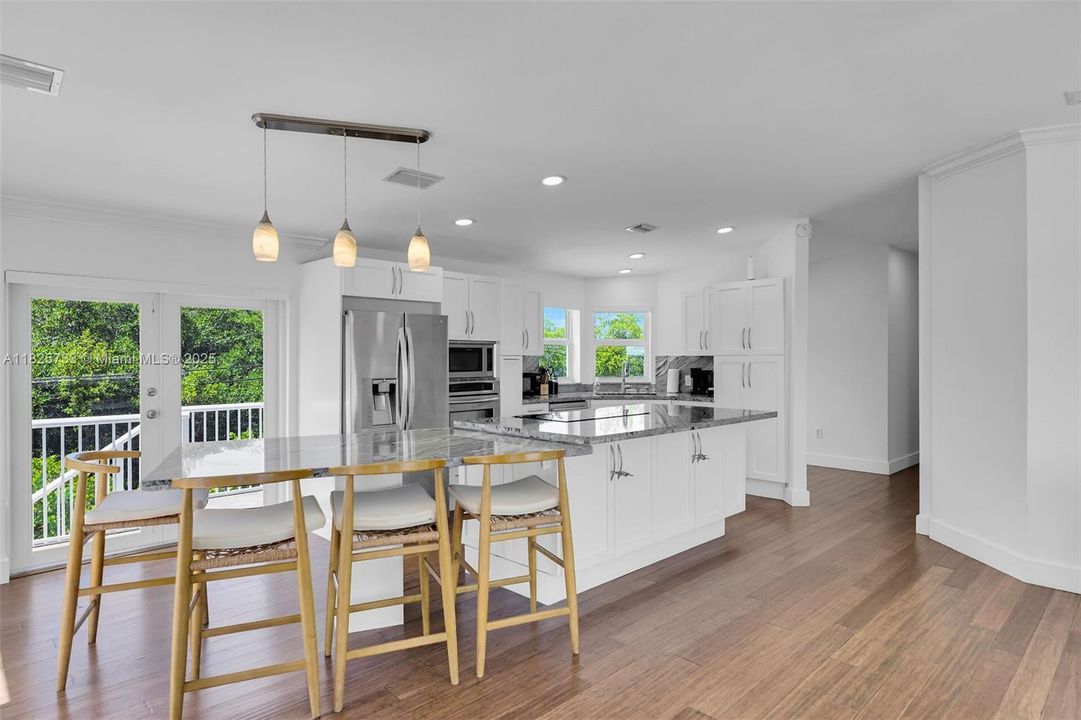 待售: $1,390,000 (3 贝兹, 2 浴室, 1551 平方英尺)