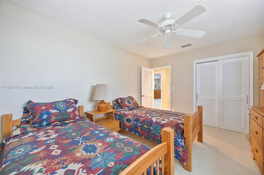 Recently Sold: $895,000 (4 beds, 3 baths, 2039 Square Feet)